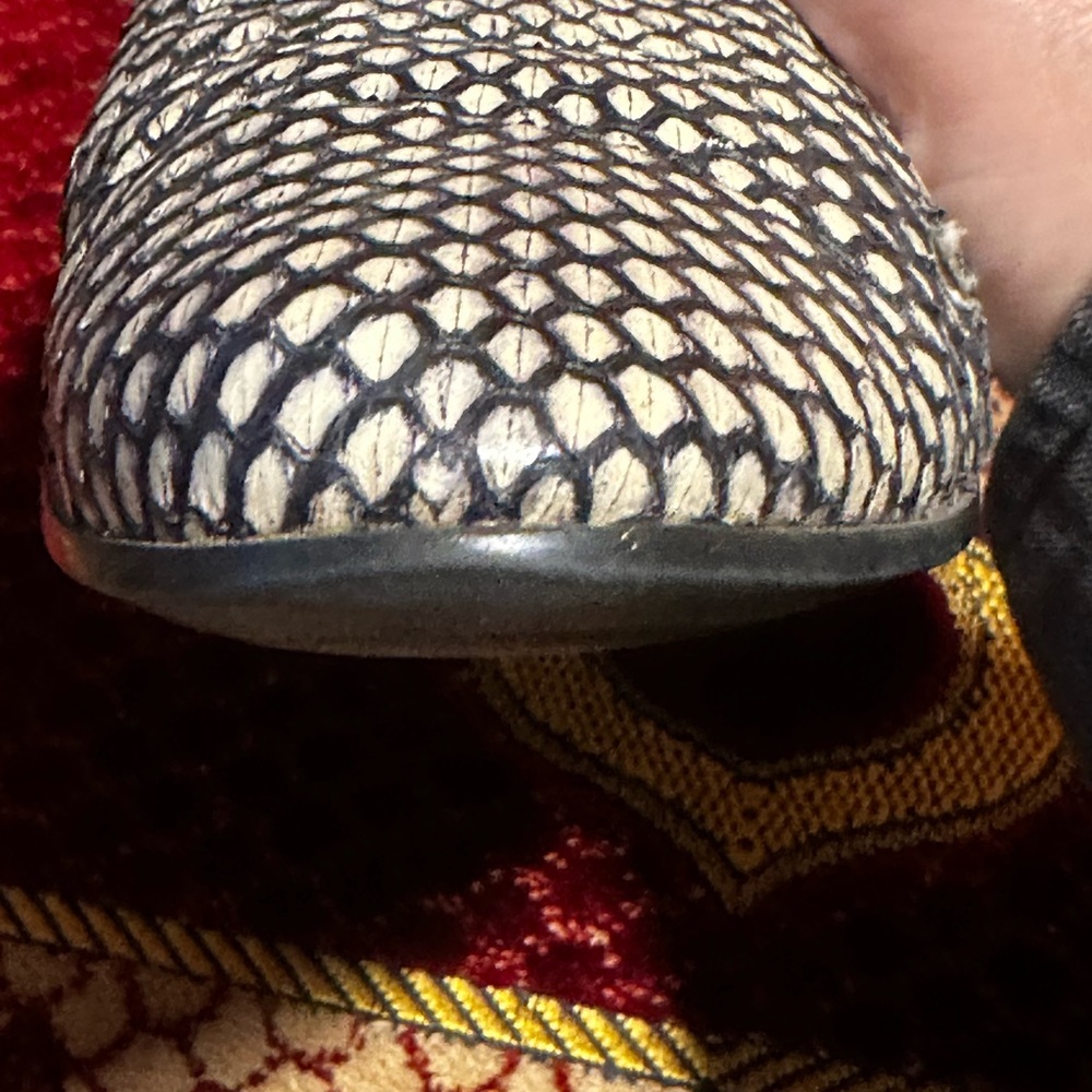 Aquatalia leather snake skin flats  size 9 black and white - Picture 5 of 8